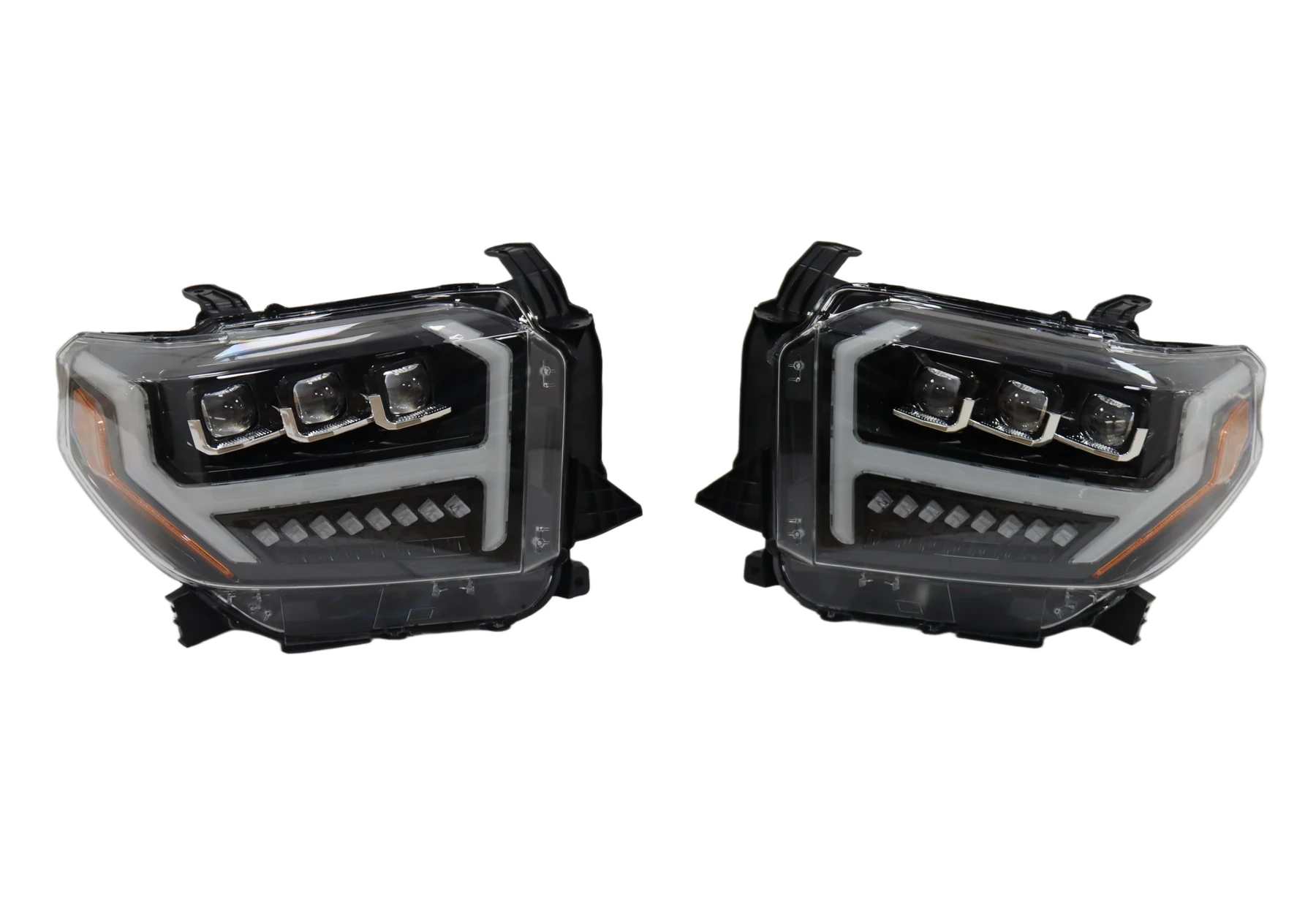 Toyota Tundra headlight assemblies, front pair reference